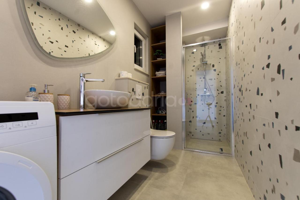 Seashell - Luxury Seaview Apartments Makarska Extérieur photo