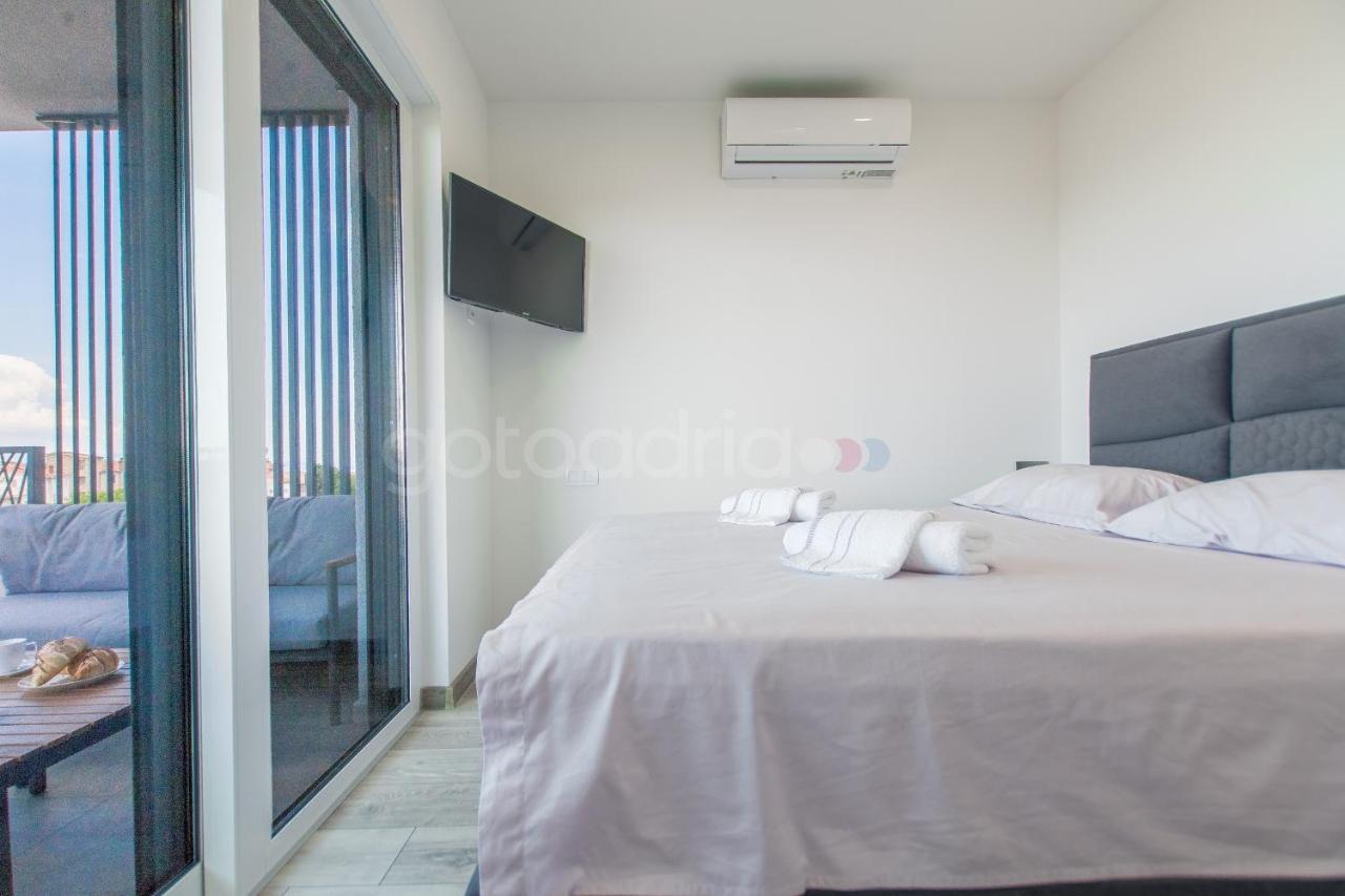 Seashell - Luxury Seaview Apartments Makarska Extérieur photo