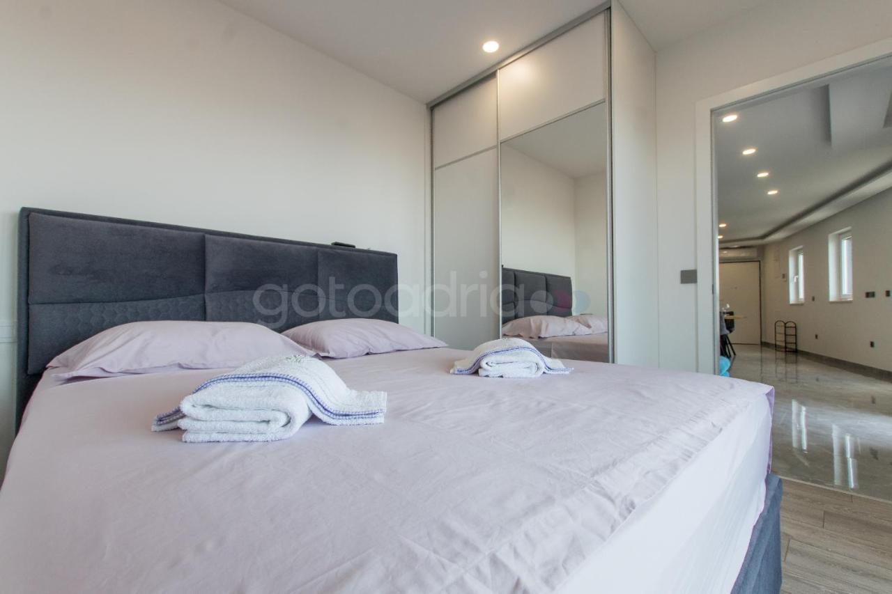 Seashell - Luxury Seaview Apartments Makarska Extérieur photo